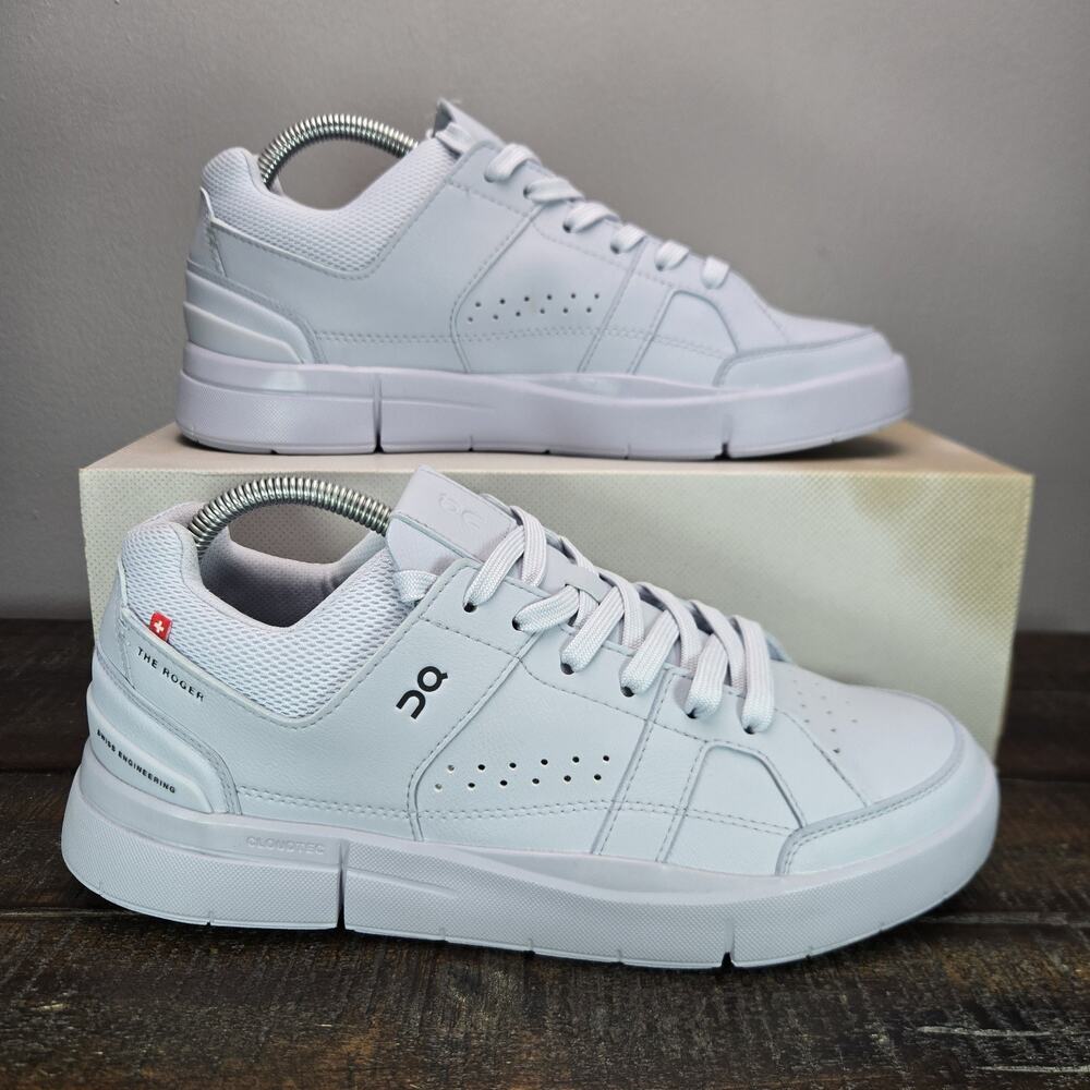 NEW On Cloud The Roger Clubhouse Womens Size 9.5 Court Tennis Shoes Heather Gray